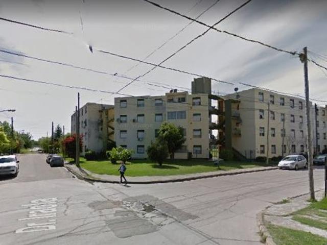 Venta de espectacular Departamento 4 ambientes en Almirante Brown Longchamps