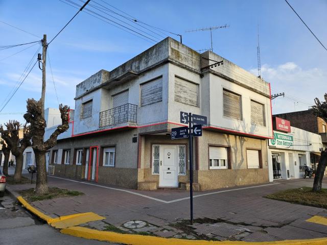 Venta de espectacular Departamento 4 ambientes en Balcarce