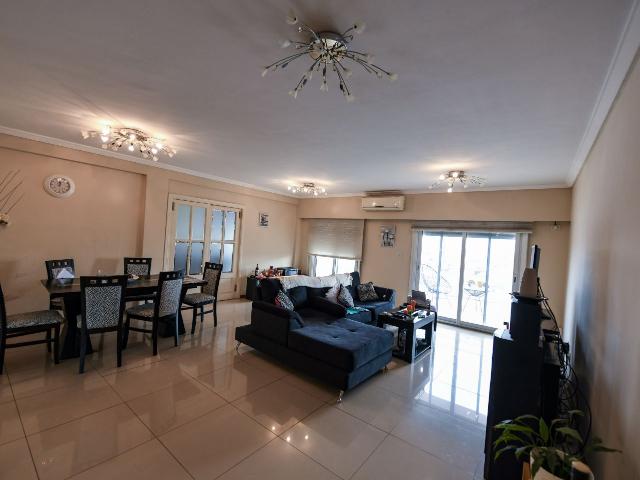 Venta de espectacular Departamento 4 ambientes en Berazategui