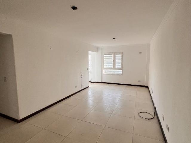 Venta de espectacular Departamento 4 ambientes en Corrientes