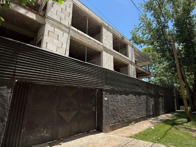 Venta de espectacular Departamento 4 ambientes en Ituzaingó Parque Leloir
