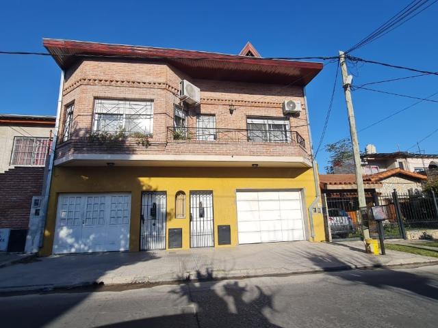 Venta de espectacular Departamento 4 ambientes en La Matanza Isidro Casanova