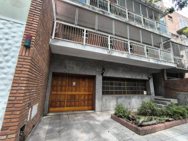 Venta de espectacular Departamento 4 ambientes en San Isidro