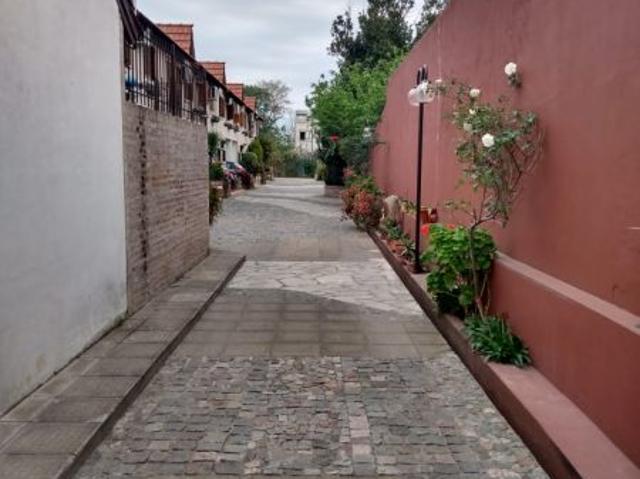 Venta de espectacular Departamento 4 ambientes en San Miguel