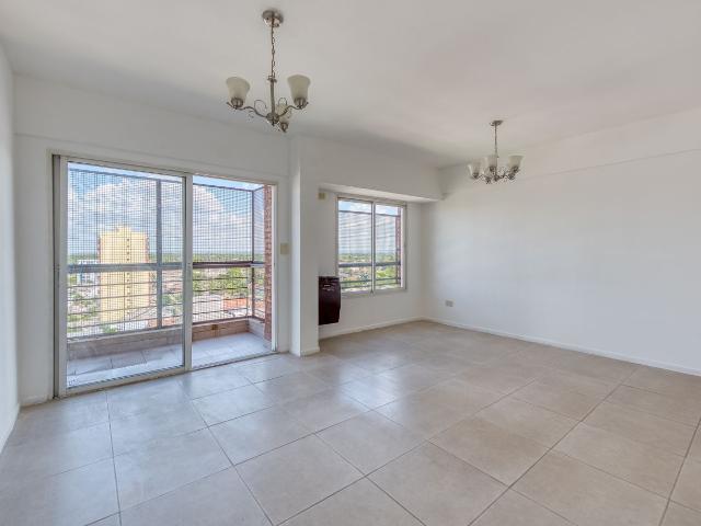 Venta de espectacular Departamento 4 ambientes en San Miguel