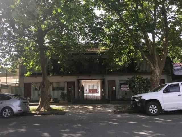 Venta de espectacular Departamento 5 o mas ambientes en Almirante Brown Adrogué