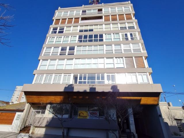 Venta de espectacular Departamento 5 o mas ambientes en Balcarce