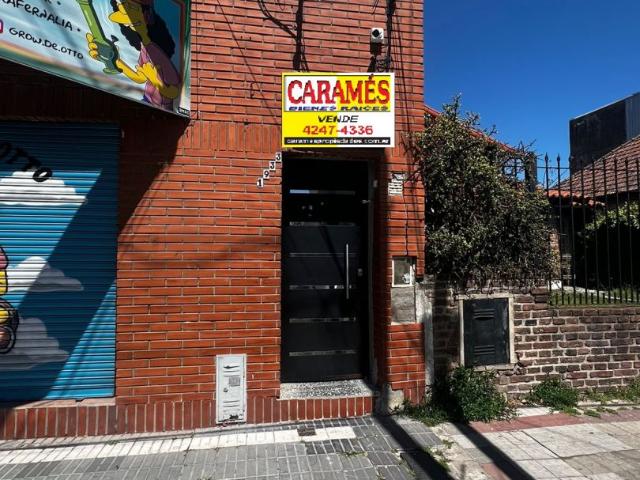 Venta de espectacular Departamento 5 o mas ambientes en Lanús Lanús Este