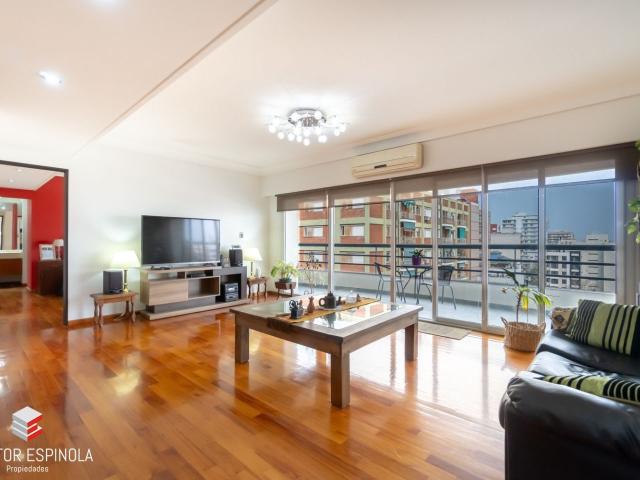 Venta de espectacular Departamento 5 o mas ambientes en Tres De Febrero Caseros