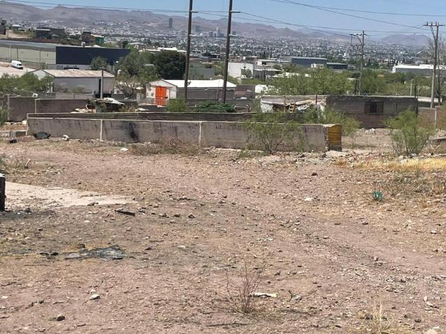 VENTA DE ESTUPENDO TERRENO A ESPALDAS DE VIALIDAD R ALMADA A LA ALTURA DE CERRO GRANDE