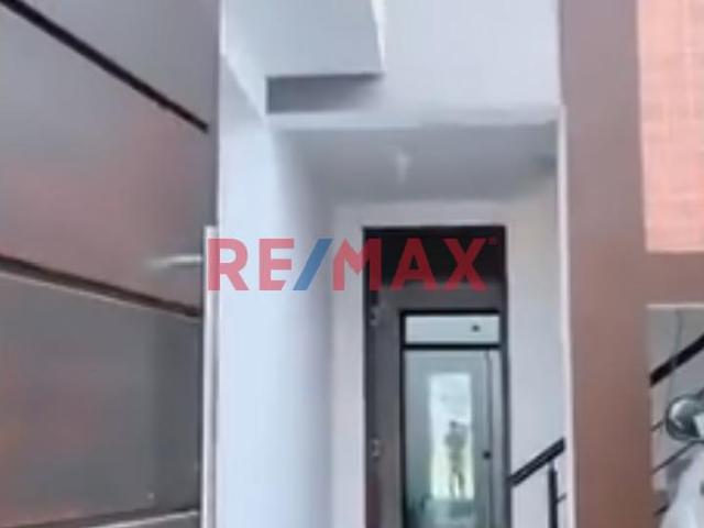 Venta De Estacionamiento Nro 2 Para El Inmueble De La Urb. Alameda Country Club