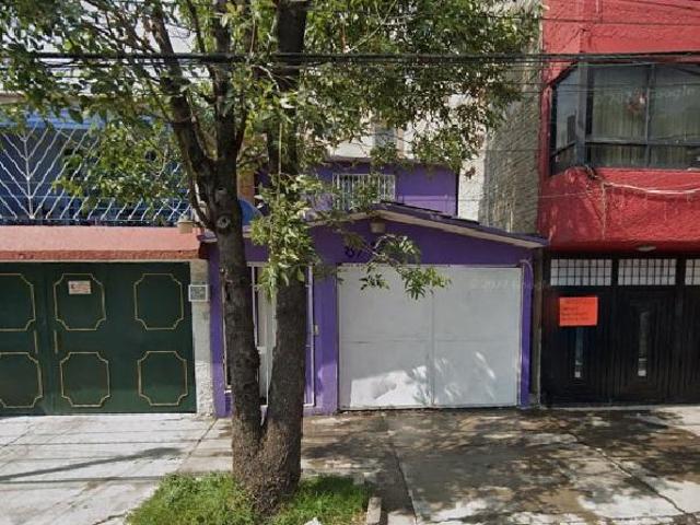 Venta de excelente propiedad a solo 7 minutos del Hospital La Raza