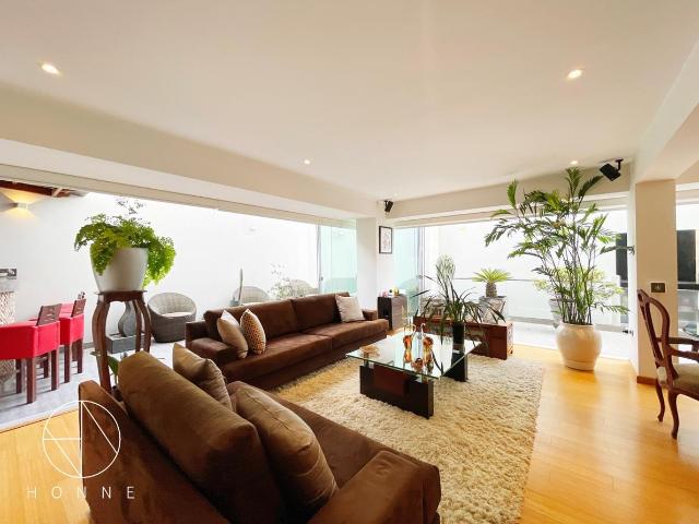 VENTA DE EXCLUSIVO DEPARTAMENTO EN CHACARILLA