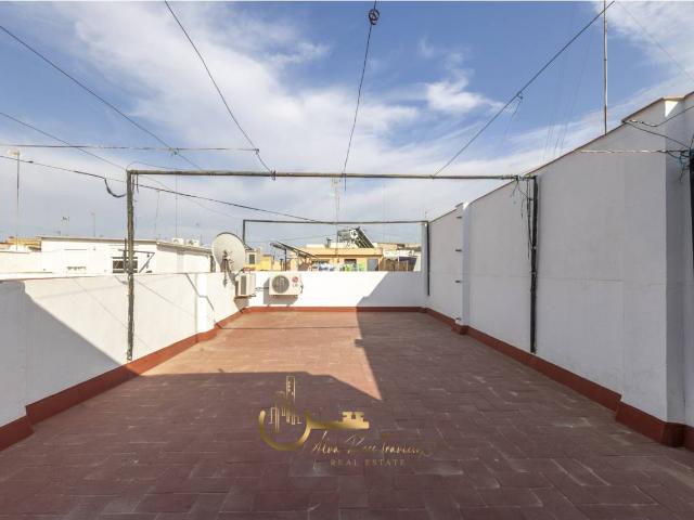 Venta de exclusiva townhouse en Palmeste, Sevilla Capital