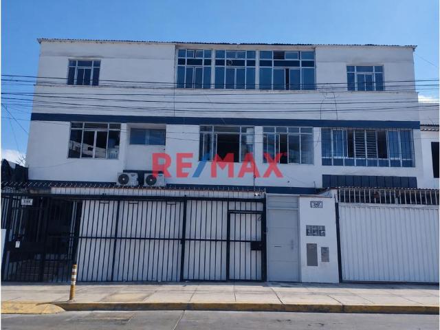 Venta De Flat En La Alborada