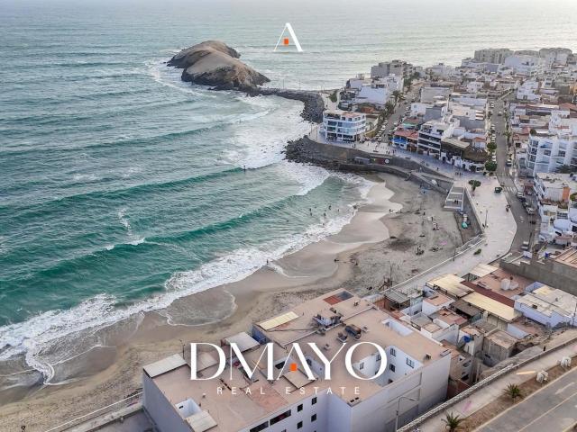 Venta de flat estreno 62m2 a pasos del malecón central de Punta Hermosa 2 dormitorios