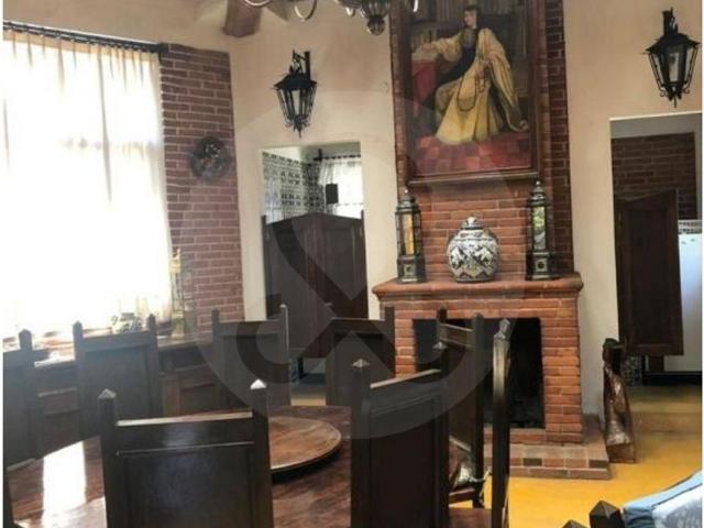Venta de gran Terreno y casa