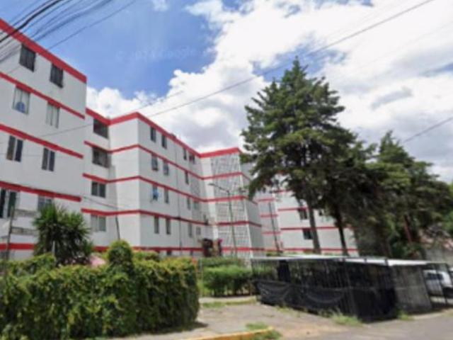 VENTA DE GRANDE DPTO. EN UNIDAD HABITACIONAL LOS REYES IXTACALA, TLALNEPANTLA DE BAZ, NO CREDITOS