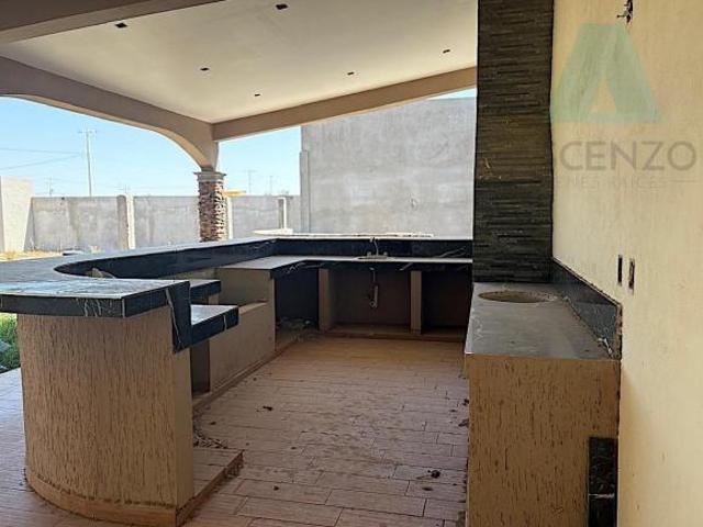 Venta de Granja en Granjas Familiares Puestas del Sol por Cd. Rosales, Anacar