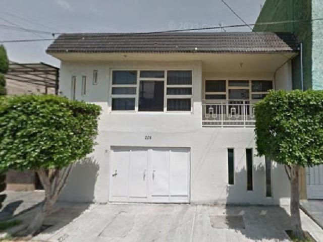 Venta de hermosa casa a cerca de Plaza Jard?n