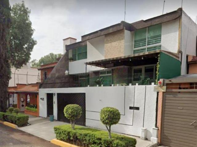 VENTA DE HERMOSA CASA DE 3 PISOS UBICADA EN TAXQUEÑA, COYOACAN, CIUDAD DE MEXICO