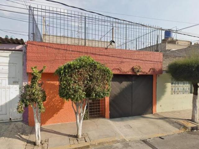 VENTA DE HERMOSA CASA EN COLONIA VIRGENCITAS NEZAHUALCOYOTL ESTADO DE MEXICO