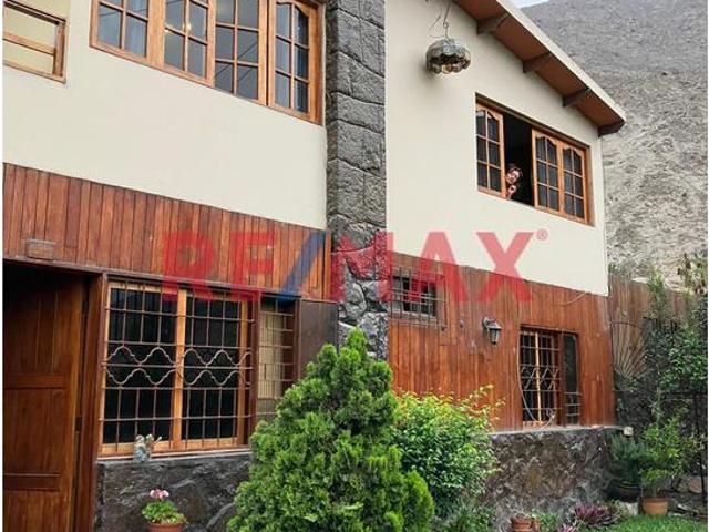 Venta De Hermosa Casa En Chaclacayo – Urb. El Cuadro