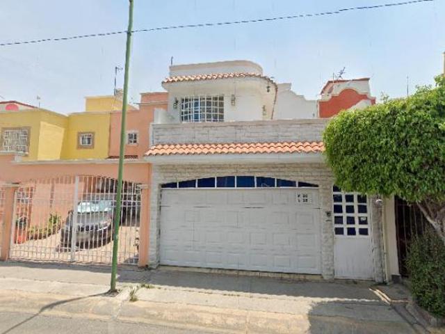 VENTA DE HERMOSA CASA EN FRACCIONAMIENTO LAS AMERICAS ECATEPEC ESTADO DE MEXICO