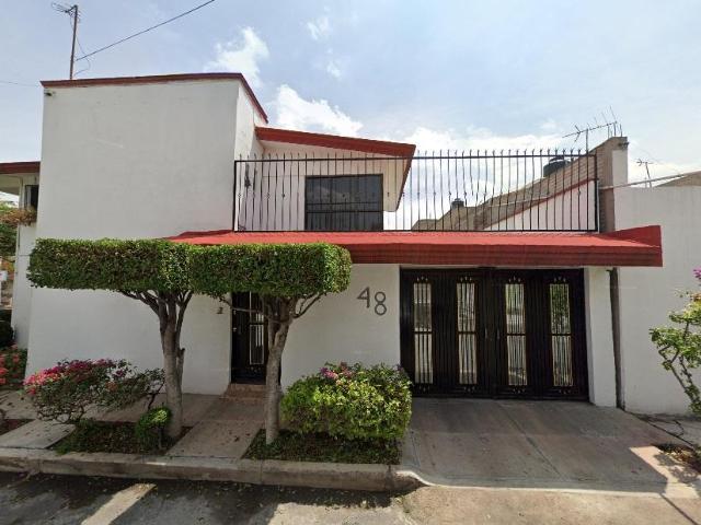 Venta de hermosa casa en Los Reyes Acaquilpan