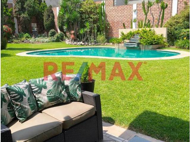 Venta De Hermosa Casa En La Planicie