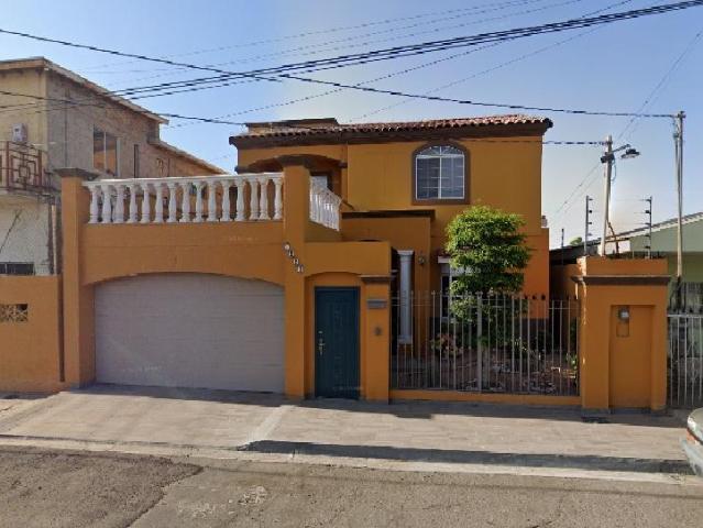 Venta de hermosa propiedad en Independencia Mexicali