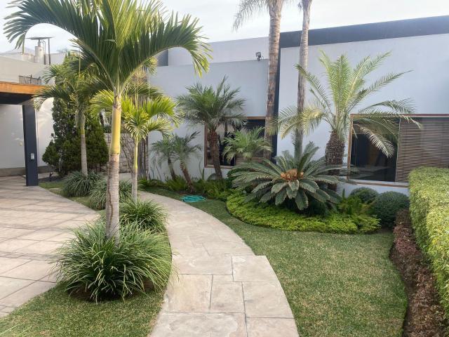 Venta de hermosa y exclusiva casa e La Planiecie