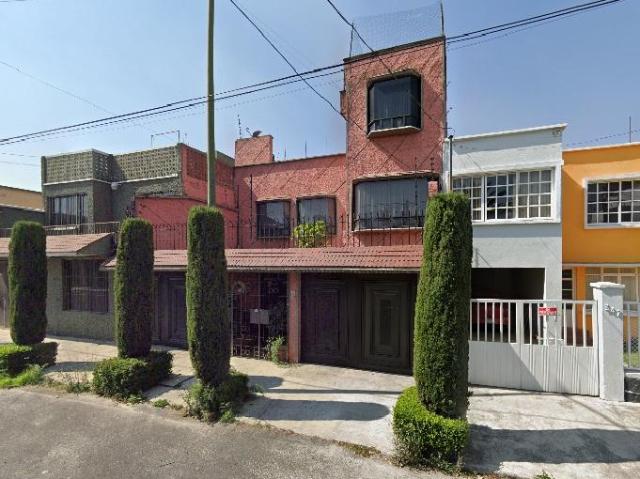 Venta de hermosa y muy espaciosa propiedad