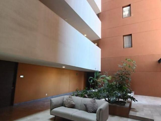 Venta de hermoso departamento amueblado con alberca