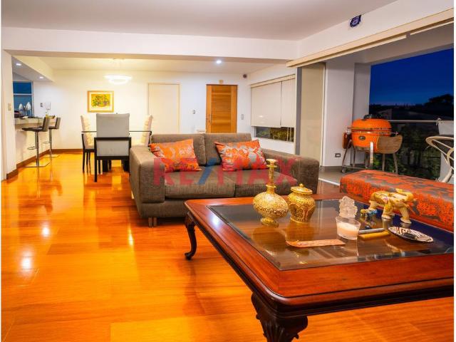 Venta De Hermoso Departamento En Surco