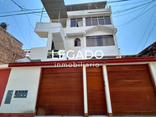 VENTA de hermoso departamento remodelado en San Roque de SURCO