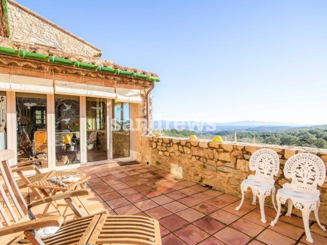 Oportunidad única de adquirir una finca rústica de lujo de 5. 1500m² Agullana