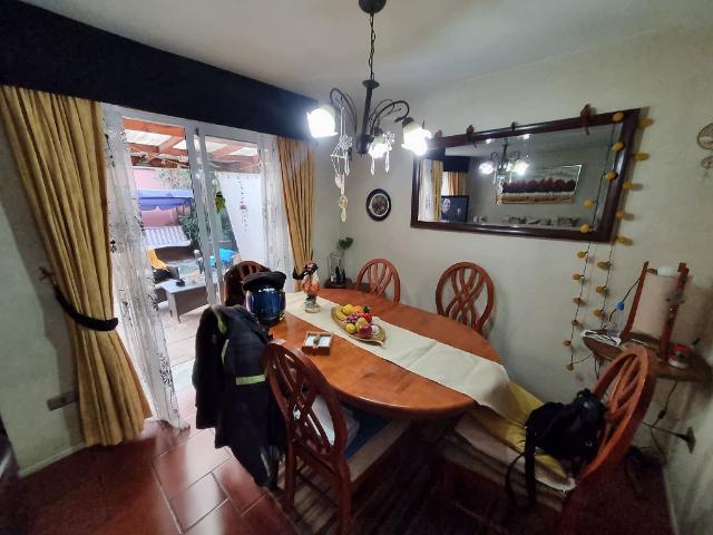 VENTA DE LINDA Y AMPLIA CASA EN VALLE LO CAMPINO