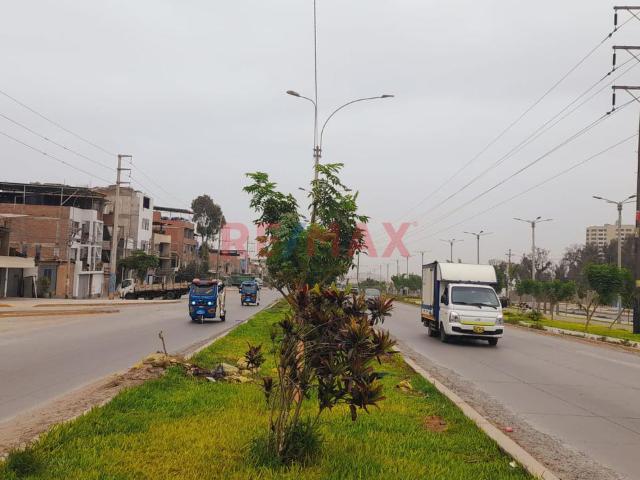 Venta De Local Comercial Como Terreno En Av. El Sol Villa El Salvador