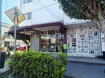 Venta de Local Comercial en esquina – Fracc. Cimatario, Querétaro