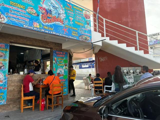 VENTA DE LOCAL EN PLAZA COMERCIAL