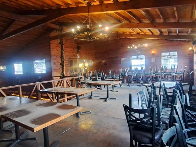 Venta de Local restaurante, comercial, amplio estacionamiento, Metepec, EdoMex