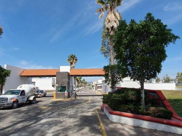 VENTA DE LOTE COMERCIAL EN SJR EN FRACC CAMPESTRE SAN JUAN EN LA ENTRADA