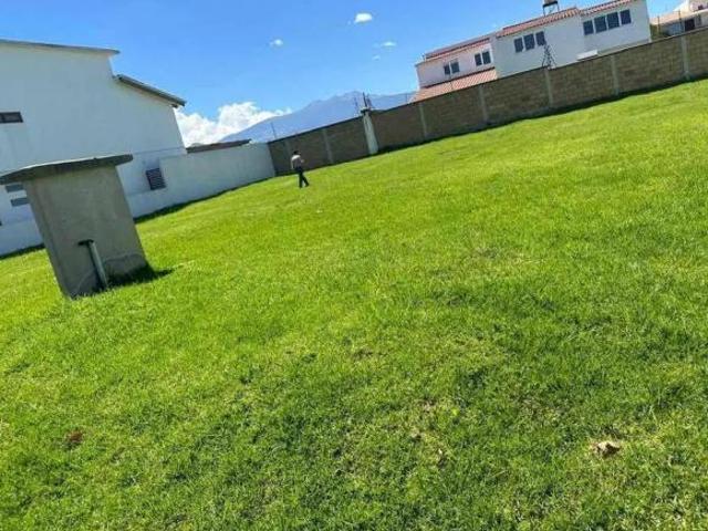 VENTA DE LOTE DE TERRENO DENTRO DE PRIVADA EN RANCHO EL MESÓN EN CALIMAYA