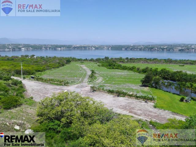 Venta de lote de terreno en Tequesquitengo, Morelos?Clave 5515