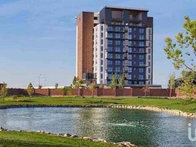 VENTA DE LOTE RESIDENCIAL EN ESQUINA CON JARDIN CON LAGO