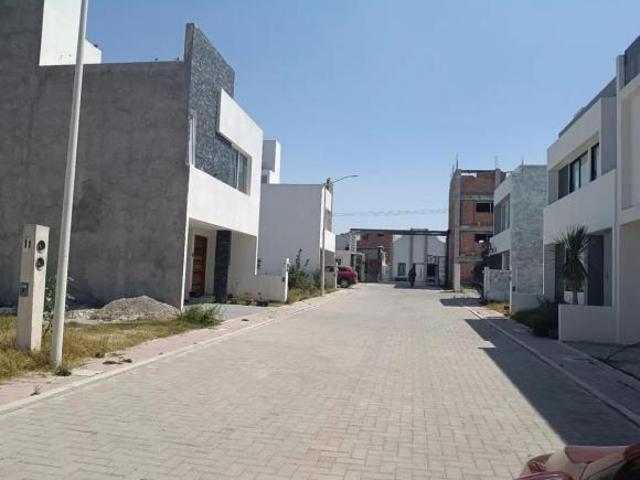 Venta de Lote Residencial en San Francisco Ocotlán, Coronango, Puebla por $750,000