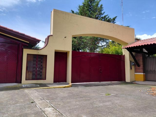 Venta de lotes de terreno de 300 metros dentro de Condominio en Zinacantepec