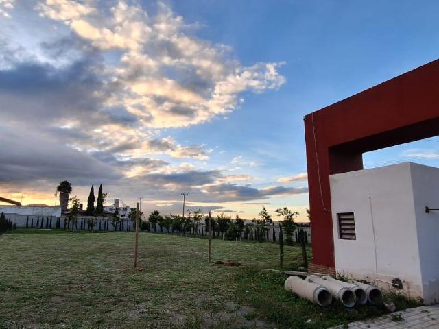 VENTA DE LOTES EN FRACCIONAMIENTO VISTA HERMOSA