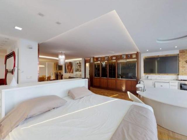 VENTA DE MARAVILLOSA VIVIENDA CON VISTAS AL MAR Y ESTILO ÚNICO Y ESPECIAL